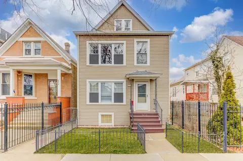 4018 N Whipple St, Chicago, IL 60618