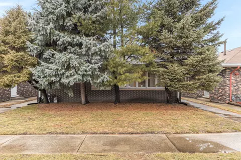 374 Buffalo Ave, Calumet City, IL 60409