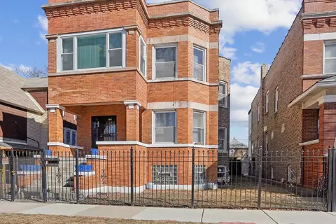 921 N Latrobe Ave, Chicago, IL 60651