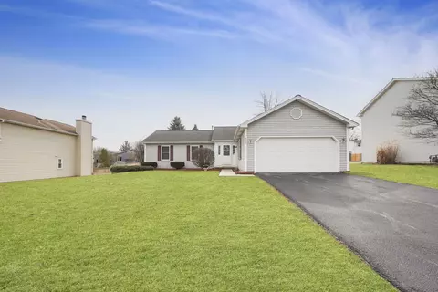 505 Independence Ave, South Elgin, IL 60177