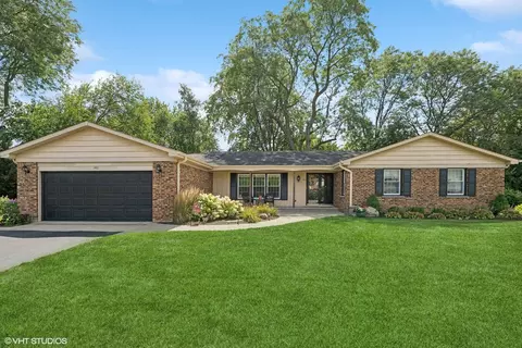 1461 Little Moose Ln, Northbrook, IL 60062