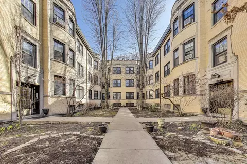 1431 W Summerdale Ave #3A, Chicago, IL 60640