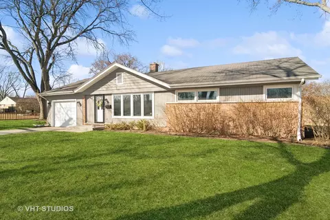 219 W Kenilworth Ave, Palatine, IL 60067