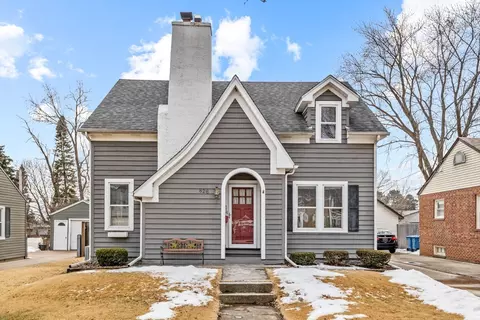 826 Kensington Pl, Aurora, IL 60506