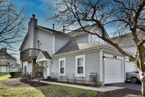 1299 Tennyson Ln, Naperville, IL 60540