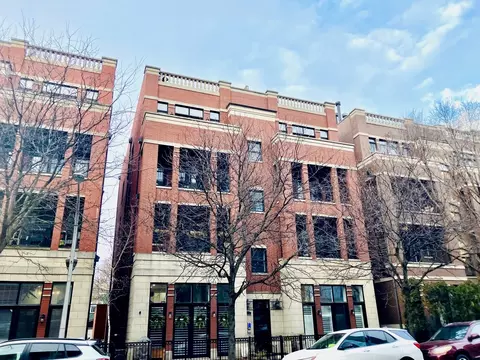 Undisclosed, Chicago, IL 60657