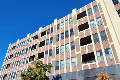 4015 N Milwaukee Ave #516, Chicago, IL 60641