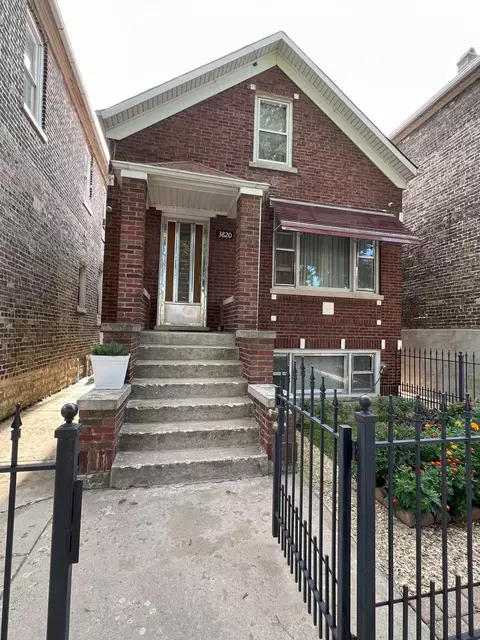3820 S Honore St, Chicago, IL 60609
