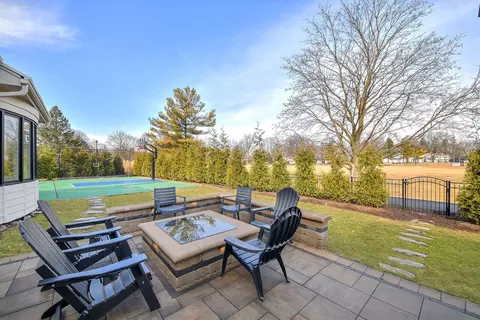 75 Hawkins Cir, Wheaton, IL 60189 photo 42
