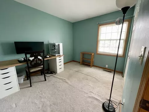 601 Park Dr, Marengo, IL 60152 photo 11