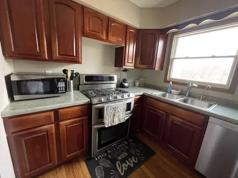 601 Park Dr, Marengo, IL 60152 photo 4