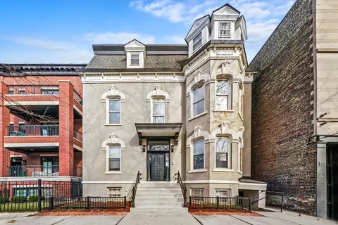 1104 W Webster Ave #301, Chicago, IL 60614