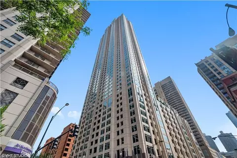 33 W Ontario St #21I, Chicago, IL 60654