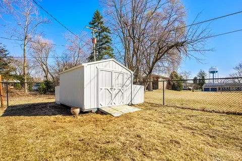 Exterior - 706 E Brown St, Harvard, IL 60033 photo 7 of 9