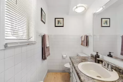 Bath - 706 E Brown St, Harvard, IL 60033 photo 3 of 4