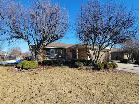 11964 S Pinecreek Dr, Orland Park, IL 60467