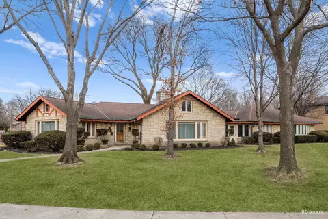 326 Evelyn Rd, Riverside, IL 60546