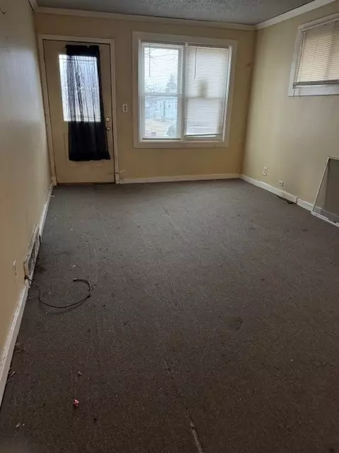 220 N Sumner Ave, Aurora, IL 60505 photo 2