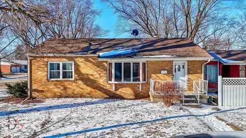 205 Pleasant Ave, Ottawa, IL 61350