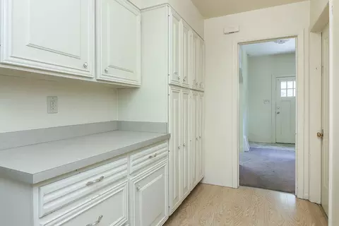 831 W Galena Blvd, Aurora, IL 60506 photo 8