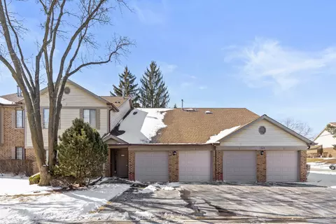 1505 W Pheasant Trail Ln #8, Arlington Heights, IL 60004