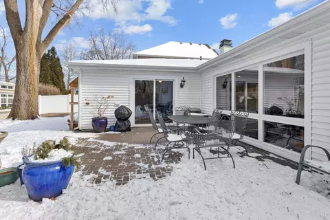 421 Countryside Dr, Wheaton, IL 60187 photo 19