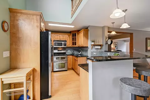 367 W 59th St, Willowbrook, IL 60527 photo 8