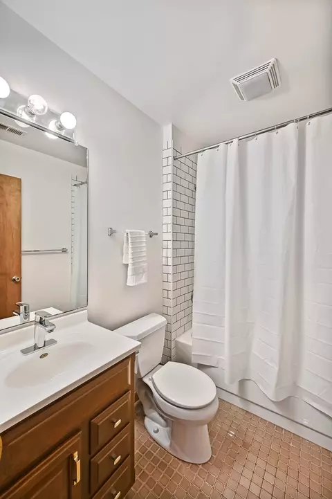 367 W 59th St, Willowbrook, IL 60527 photo 23