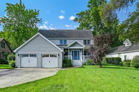367 W 59th St, Willowbrook, IL 60527