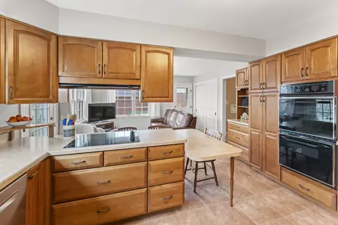 1251 Pine St, Glenview, IL 60025 photo 13
