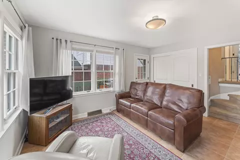 1251 Pine St, Glenview, IL 60025 photo 15