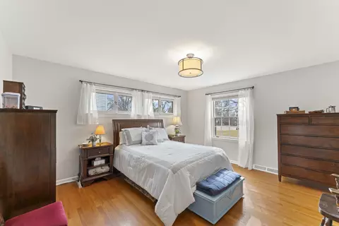 1251 Pine St, Glenview, IL 60025 photo 18