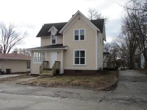505 University St, Harvard, IL 60033