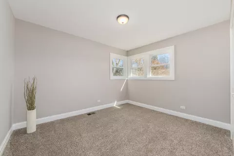 Bedroom - 2803 Meadow Dr, Rolling Meadows, IL 60008 photo 3 of 4