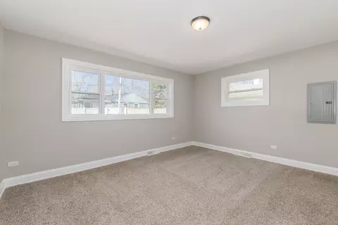 Bedroom - 2803 Meadow Dr, Rolling Meadows, IL 60008 photo 2 of 4
