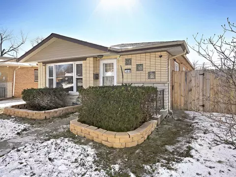 360 E 163rd St, Harvey, IL 60426