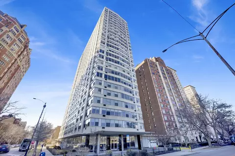 3900 N Lake Shore Dr #25H, Chicago, IL 60613