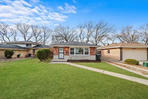 14822 Dobson Ave, Dolton, IL 60419