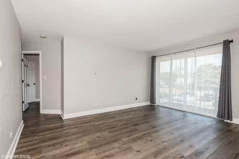 255 N Mill Rd #7B, Addison, IL 60101 photo 2