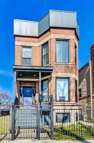 2932 W Adams St, Chicago, IL 60612
