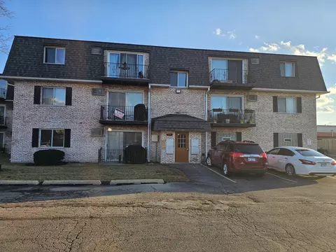 1321 N Baldwin Ct #1C, Palatine, IL 60074