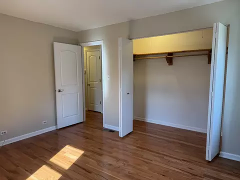 1009 Valley, Mchenry, IL 60051 photo 11