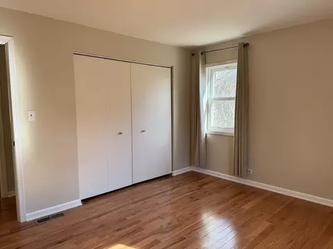 1009 Valley, Mchenry, IL 60051 photo 10