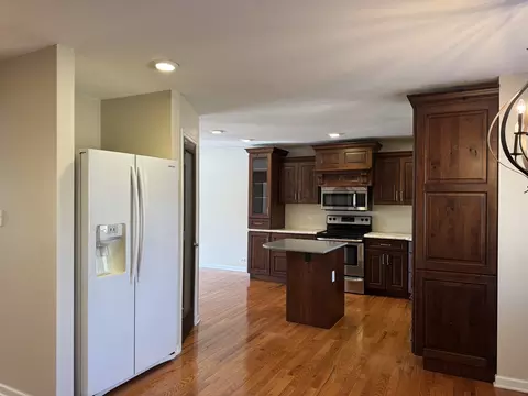 1009 Valley, Mchenry, IL 60051 photo 5