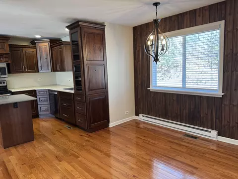 1009 Valley, Mchenry, IL 60051 photo 6