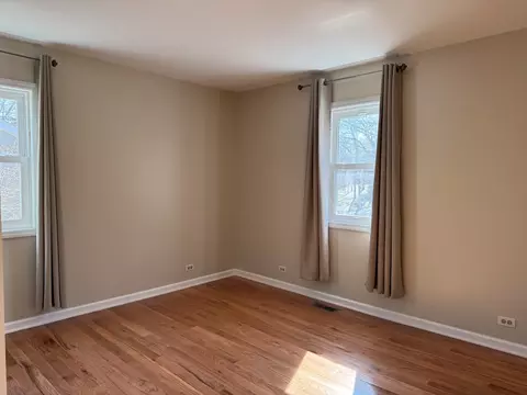 1009 Valley, Mchenry, IL 60051 photo 12