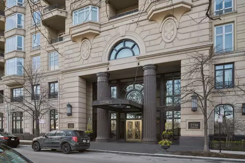 2550 N Lakeview Ave #S907, Chicago, IL 60614