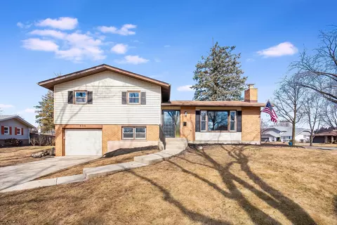 900 Bonnie Brae Dr, Downers Grove, IL 60516