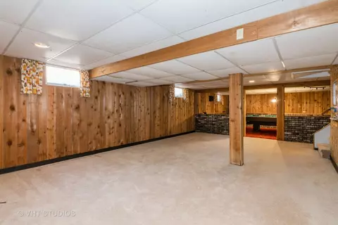 880 Ruth Dr, Elgin, IL 60123 photo 14