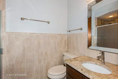 880 Ruth Dr, Elgin, IL 60123 photo 12